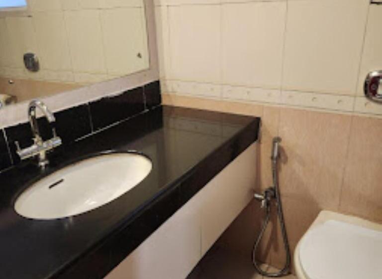 هتل Prag Continental