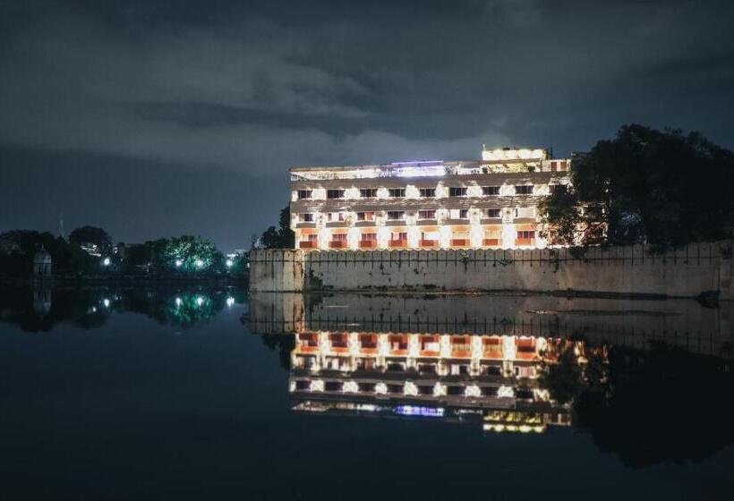 Rajdarshan   A Lake View Hotel In Udaipur