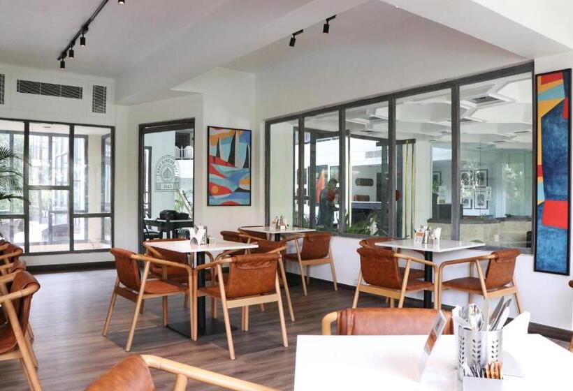 Rajdarshan   A Lake View Hotel In Udaipur