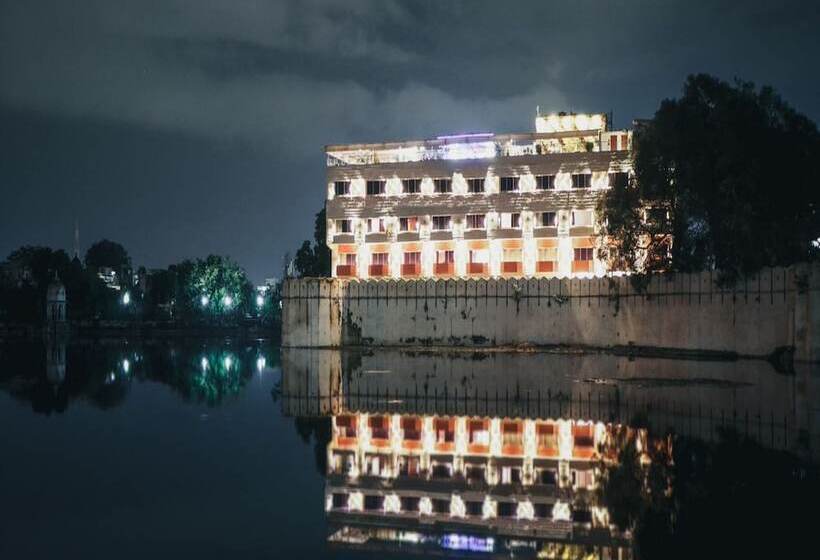 Rajdarshan   A Lake View Hotel In Udaipur