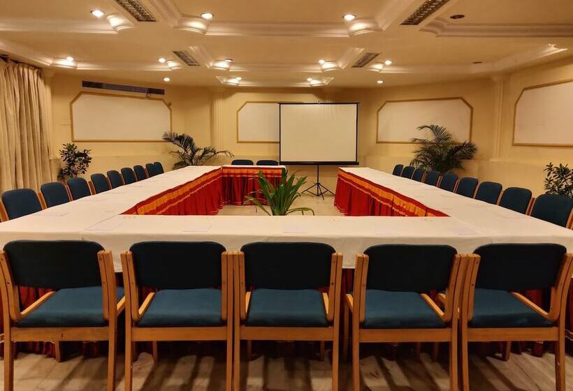 Rajdarshan   A Lake View Hotel In Udaipur