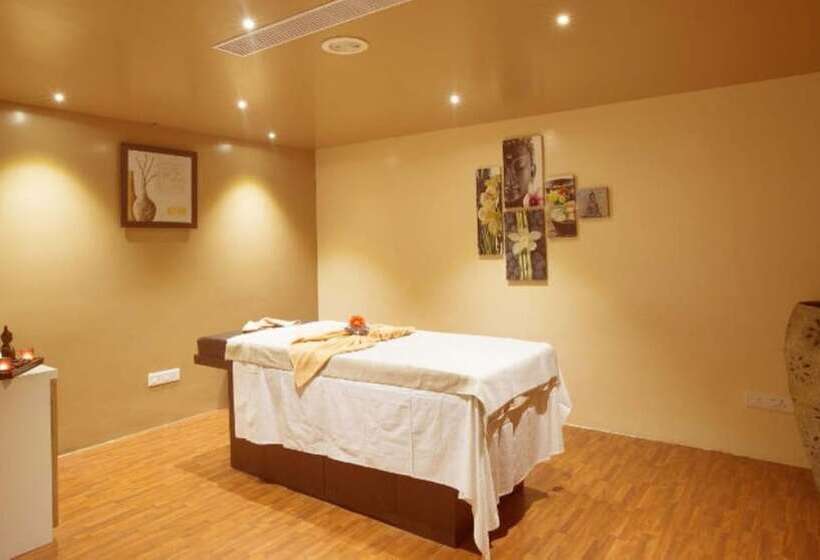 בית מלון כפרי Regenta Central Deccan