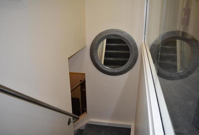 ホテル Round Tower