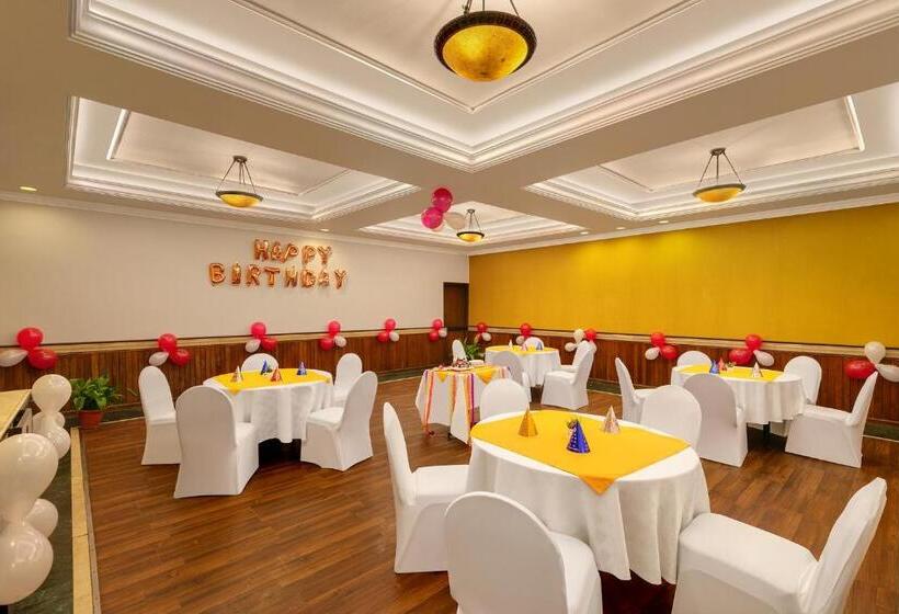 בית מלון כפרי Shervani Hilltop Resort