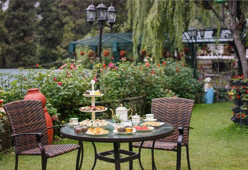 בית מלון כפרי Shervani Hilltop Resort