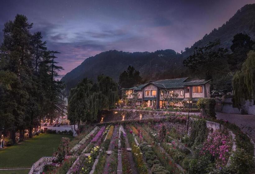 فندق Shervani Hilltop Resort