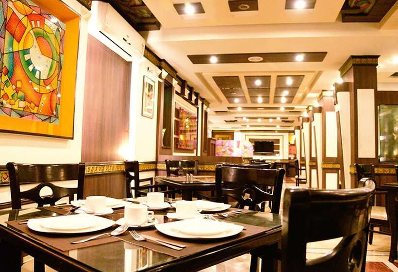 בית מלון כפרי Shiva Residency