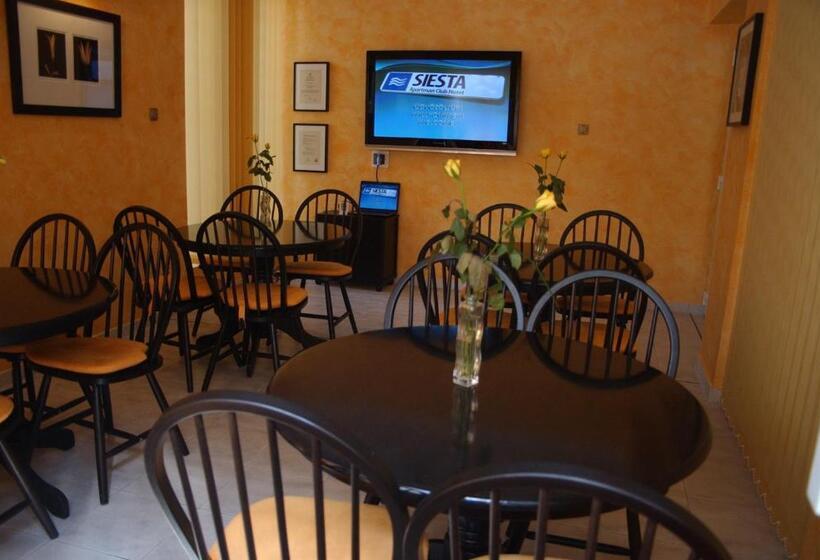 בית מלון כפרי Siesta Club Apartman Harkány