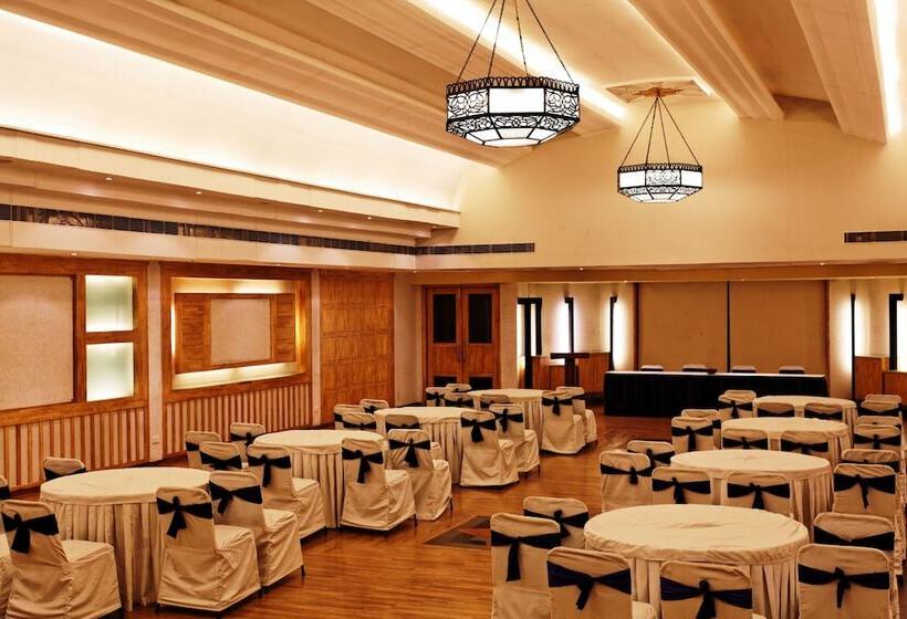 هتل Sinclairs Siliguri