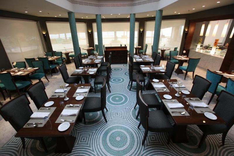 ホテル Sun N Sand Mumbai Juhu Beach