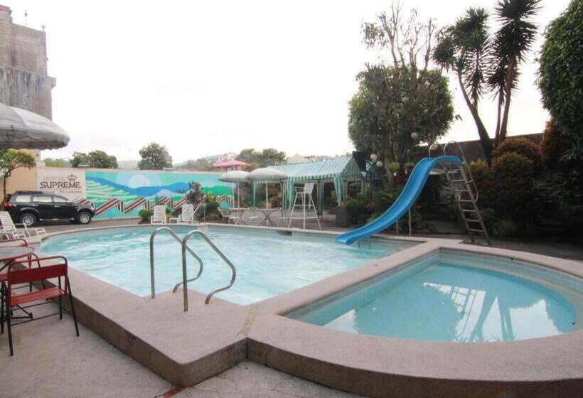 בית מלון כפרי Supreme