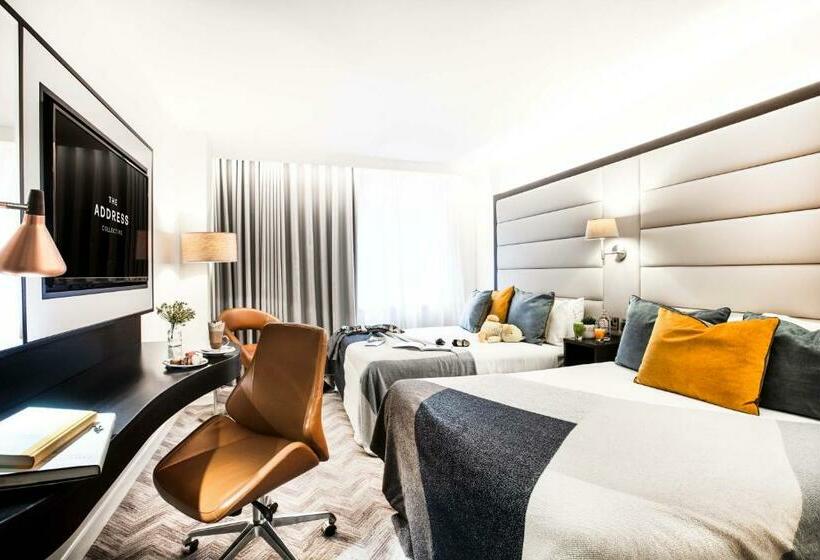 هتل The Address Connolly