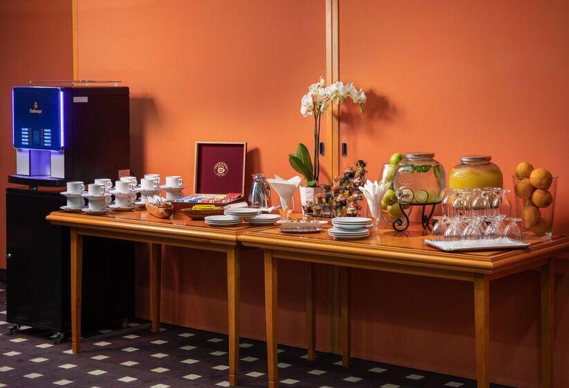 فندق Verdi Budapest Aquincum