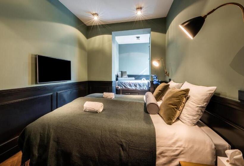 فندق The Bolster