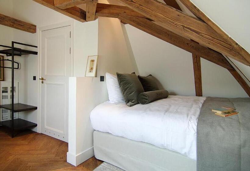 فندق The Bolster