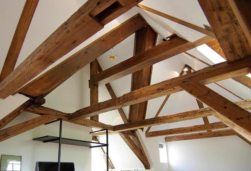 فندق The Bolster