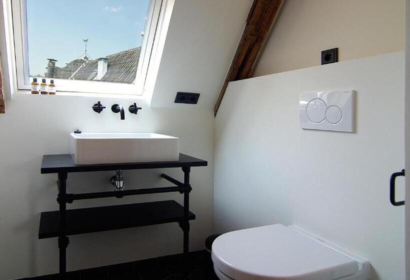 فندق The Bolster