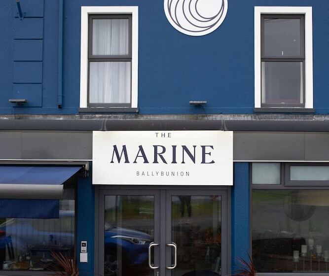 호텔 Rooms At The Marine