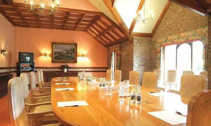 בית מלון כפרי Treacys Oakwood