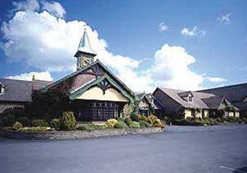 בית מלון כפרי Treacys Oakwood