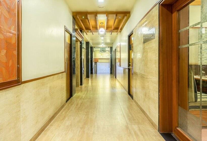 Отель Treebo Ambassador