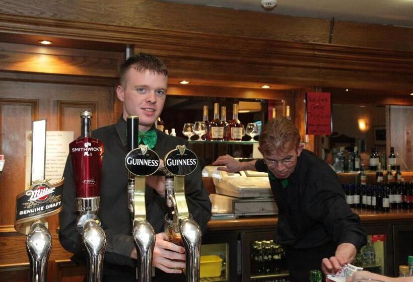 בית מלון כפרי West County