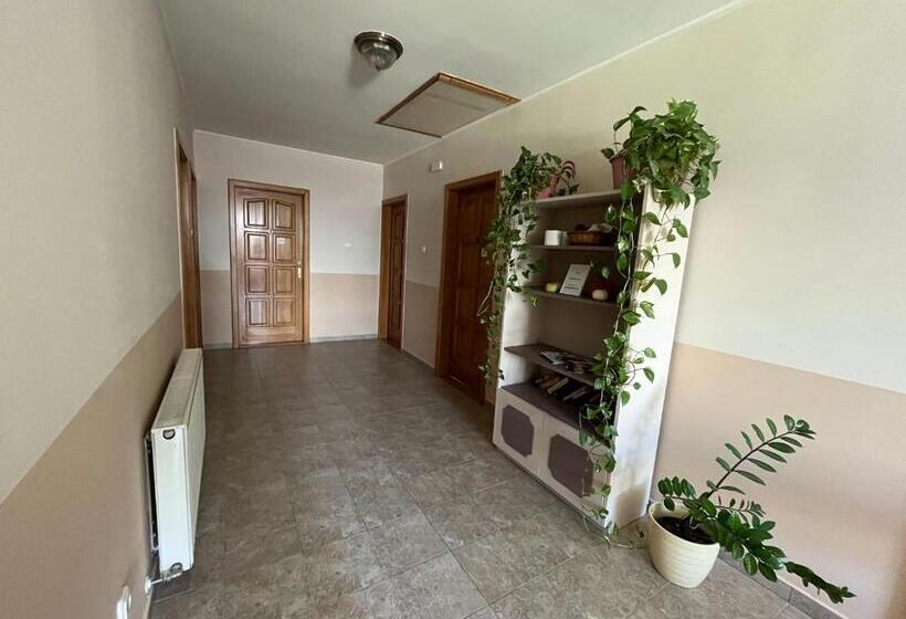 모텔 Kiskut Liget Pension