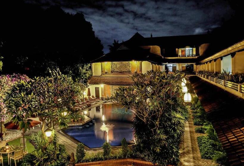 אתר נופש Ari Putri