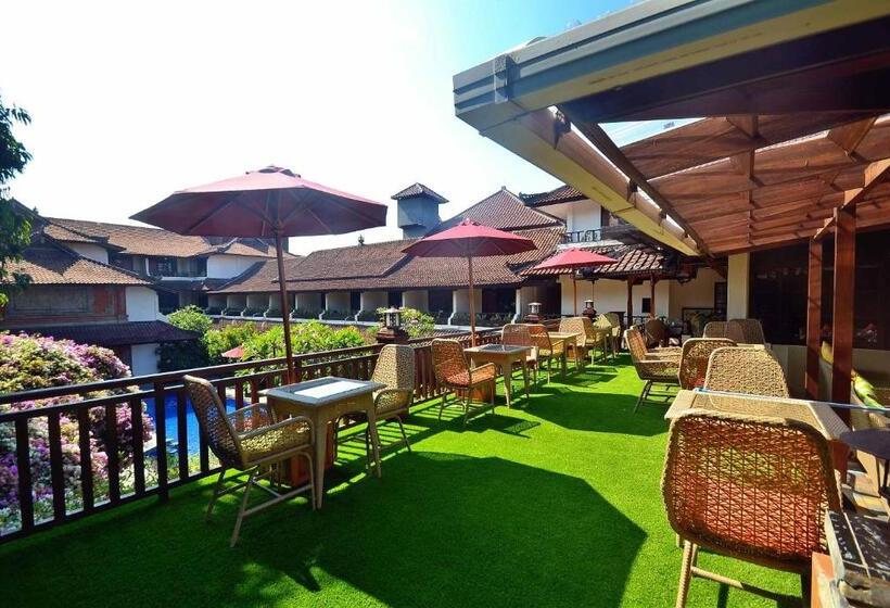 אתר נופש Ari Putri