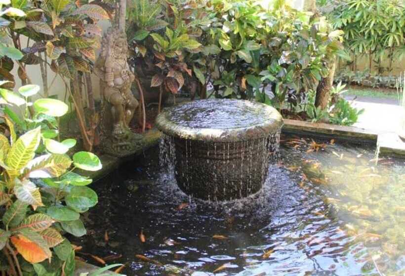 אתר נופש Besakih Beach