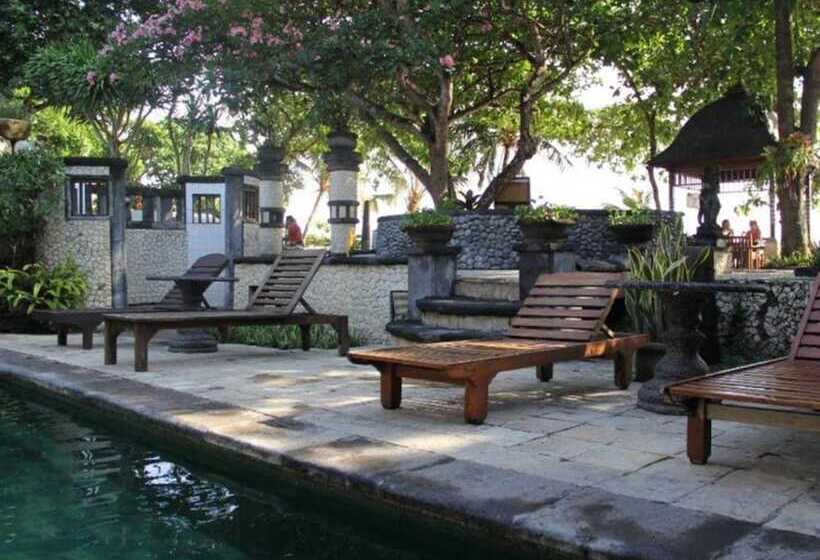 אתר נופש Besakih Beach