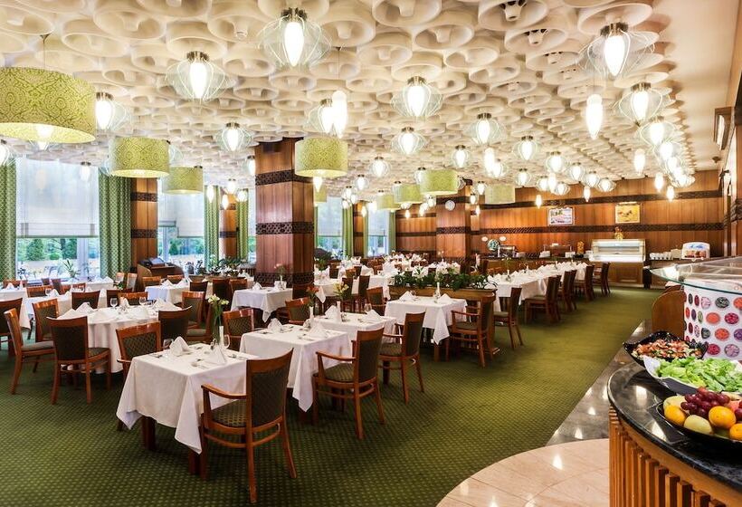 渡假胜地  Ensana Thermal Heviz