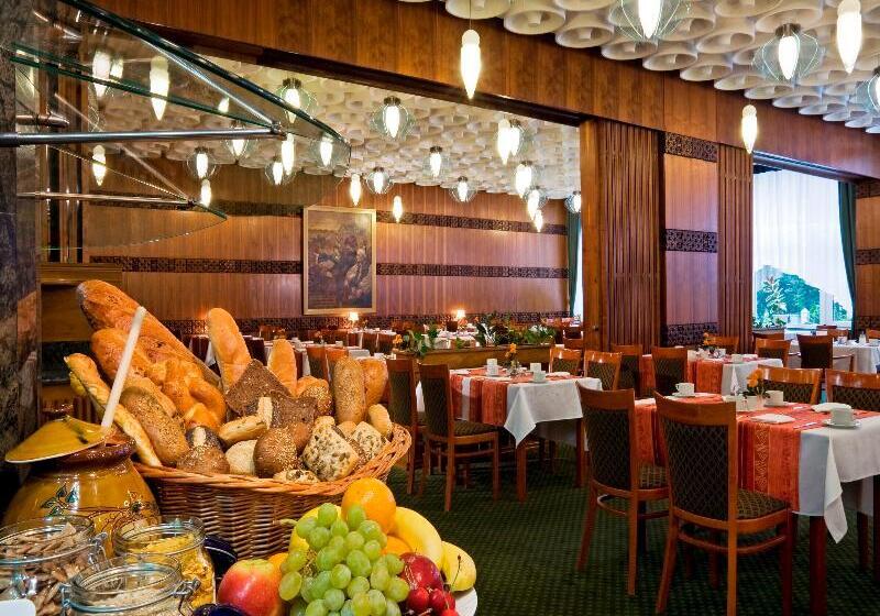 渡假胜地  Ensana Thermal Heviz