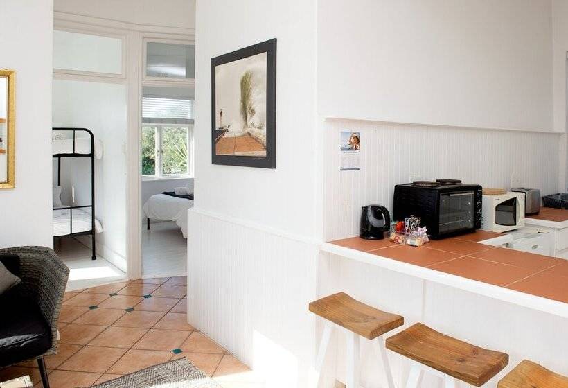 Boulders Beach Hotel, Cafe And Curio