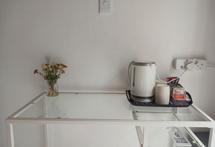 Boulders Beach Hotel, Cafe And Curio