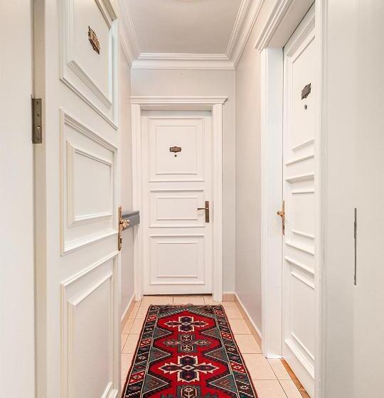 Alzer Hotel Special Class