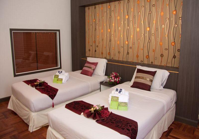 Отель Ayutthaya Grand