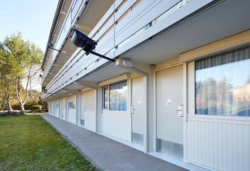 Отель Campanile Aix En Provence Est Meyreuil