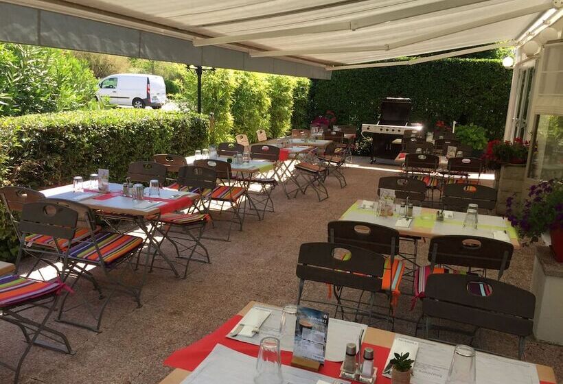 Отель Campanile Aix En Provence Est Meyreuil