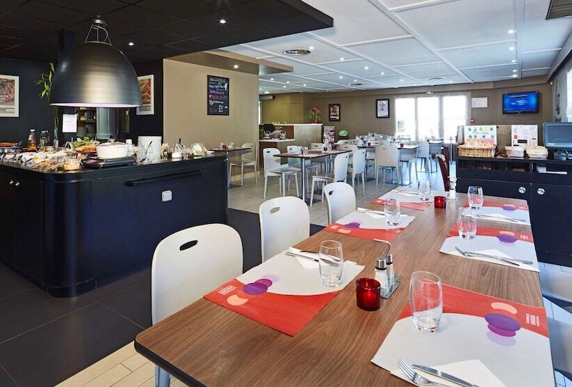 Отель Campanile Aix En Provence Est Meyreuil