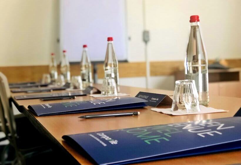 호텔 Campanile Aix En Provence Sud   Pont De L Arc