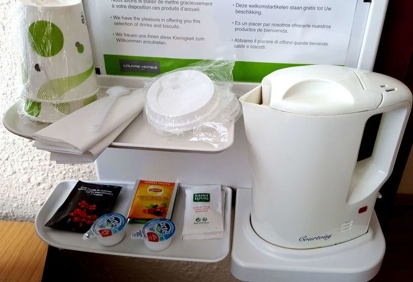 ホテル Hôtel Restaurant Campanile Aurillac