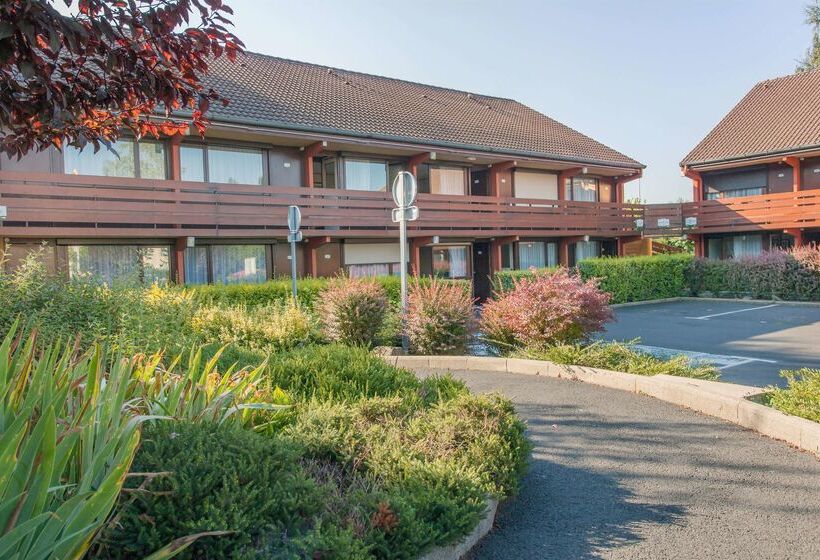 ホテル Hôtel Restaurant Campanile Aurillac