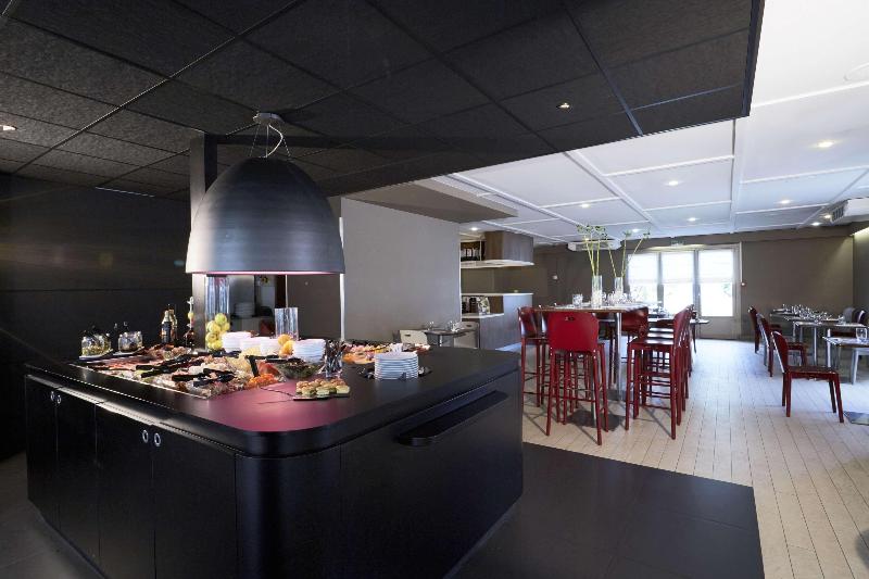 בית מלון כפרי Campanile Béthune   Fouquières Les Béthune