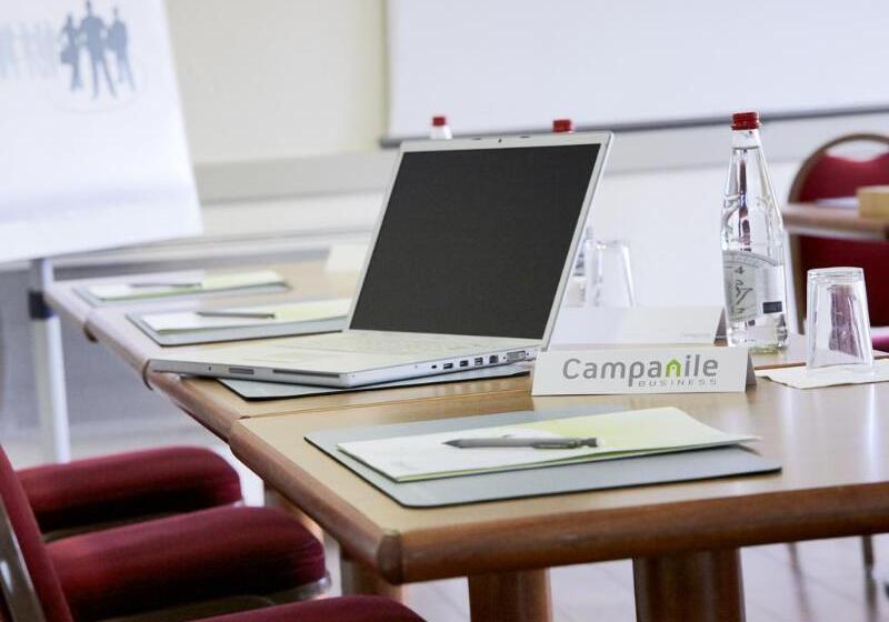 בית מלון כפרי Campanile Béthune   Fouquières Les Béthune