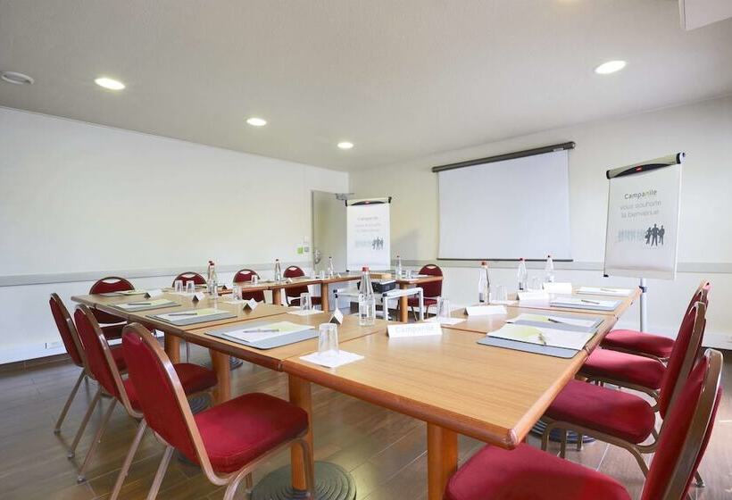 בית מלון כפרי Campanile Béthune   Fouquières Les Béthune