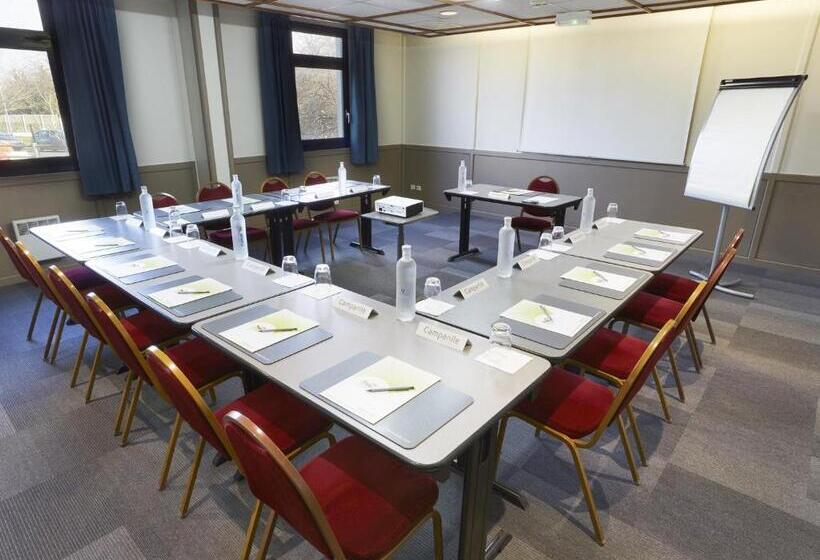 Отель Campanile Blanc Mesnil