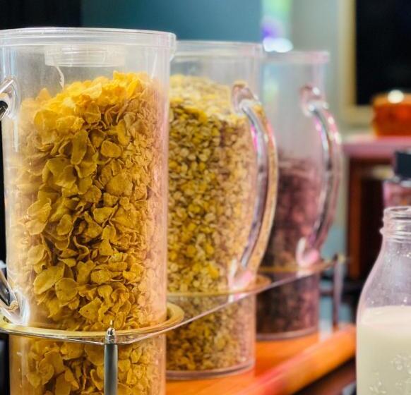 Отель Campanile Blanc Mesnil