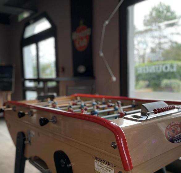 Отель Campanile Blanc Mesnil