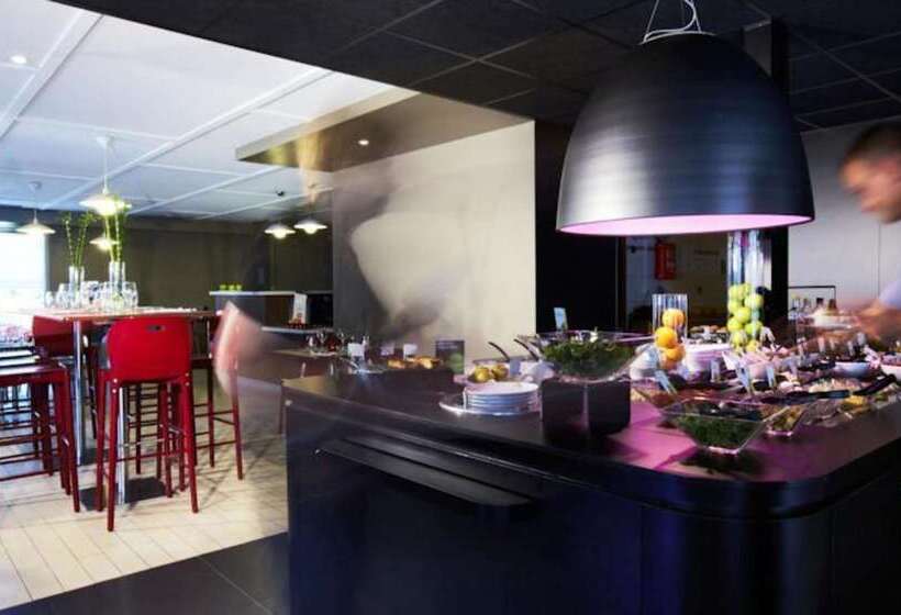 호텔 Campanile Cahors